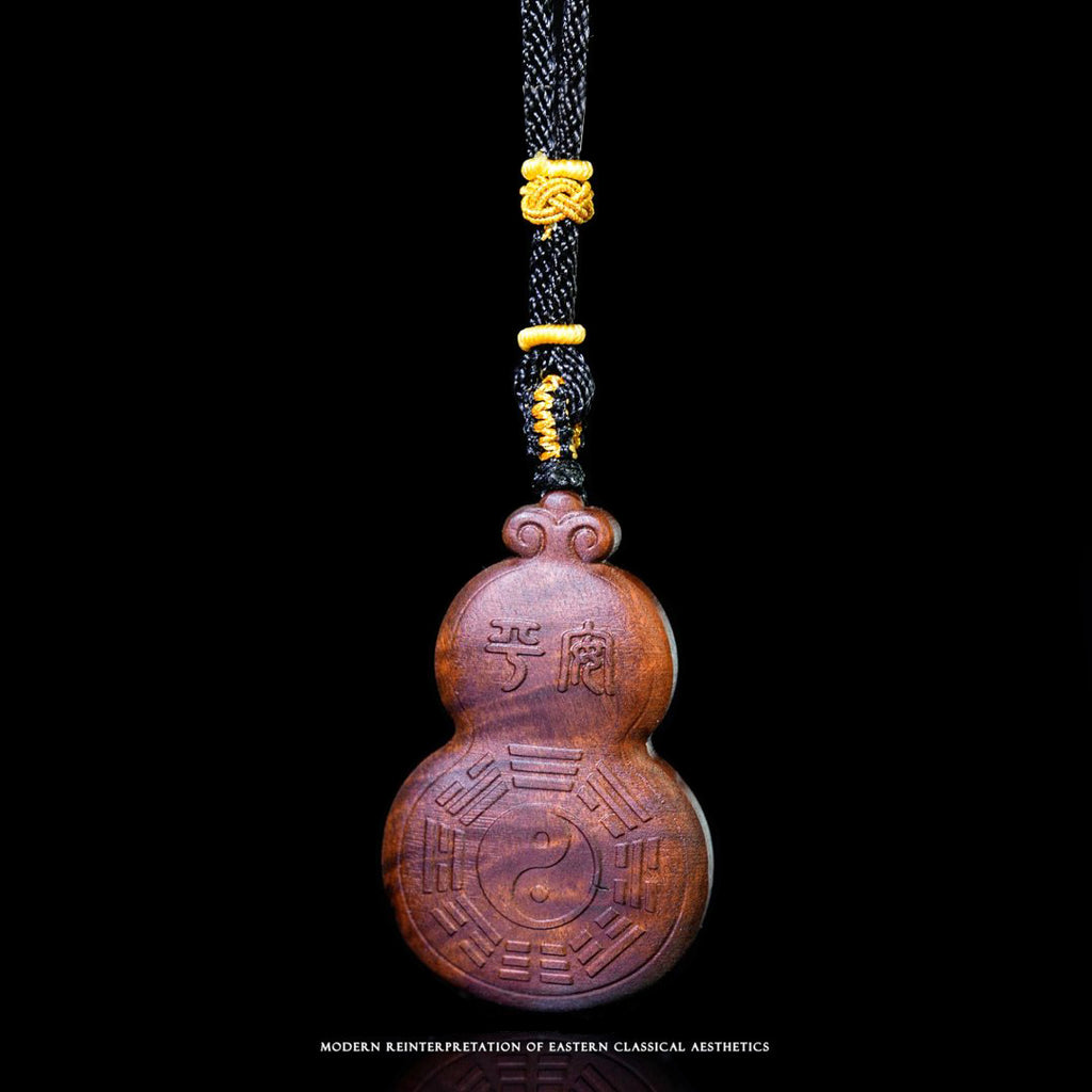Thunderstruck Wood Carved Ziwei Hui Gourd