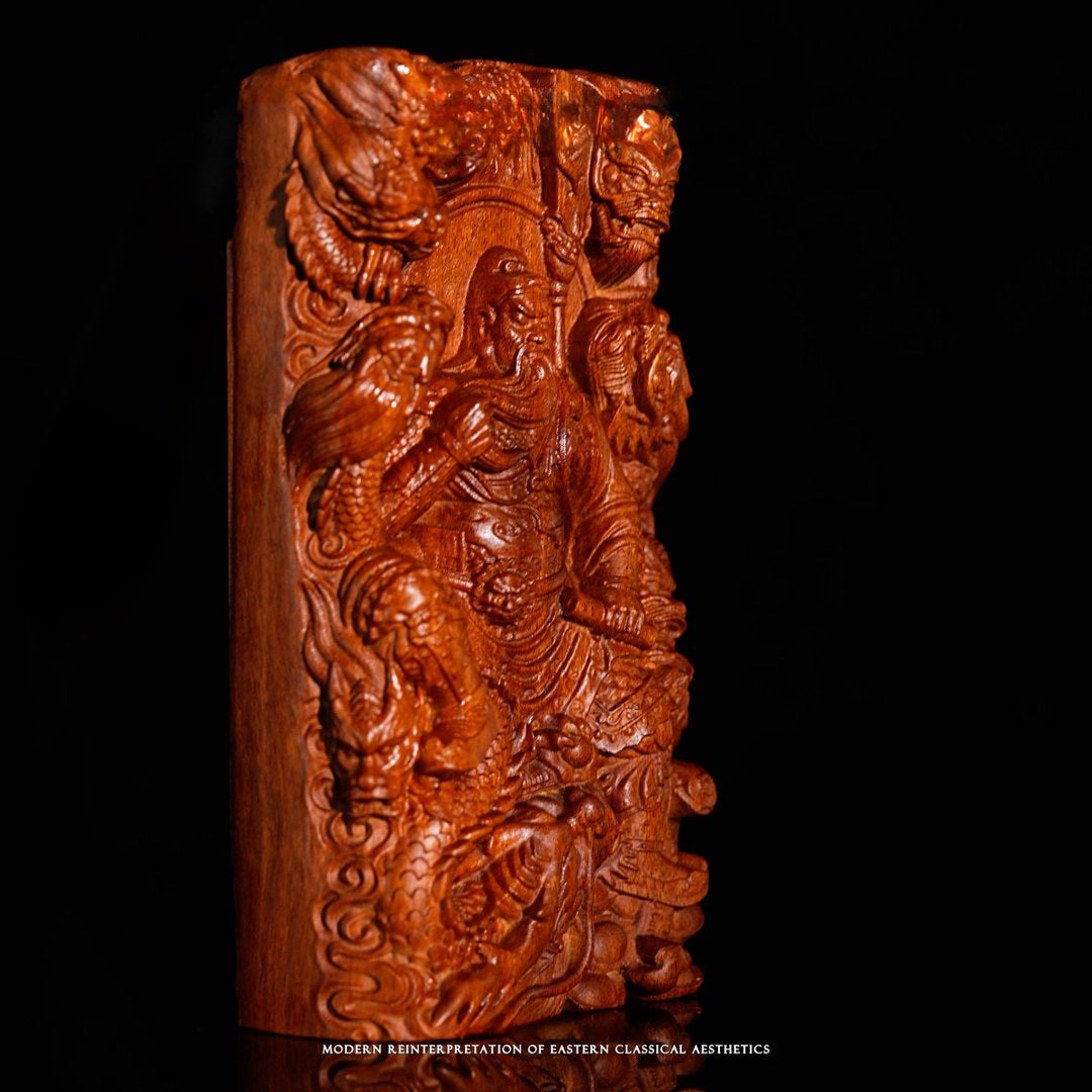 Three-dimensional wooden sculpture of Guan Gong