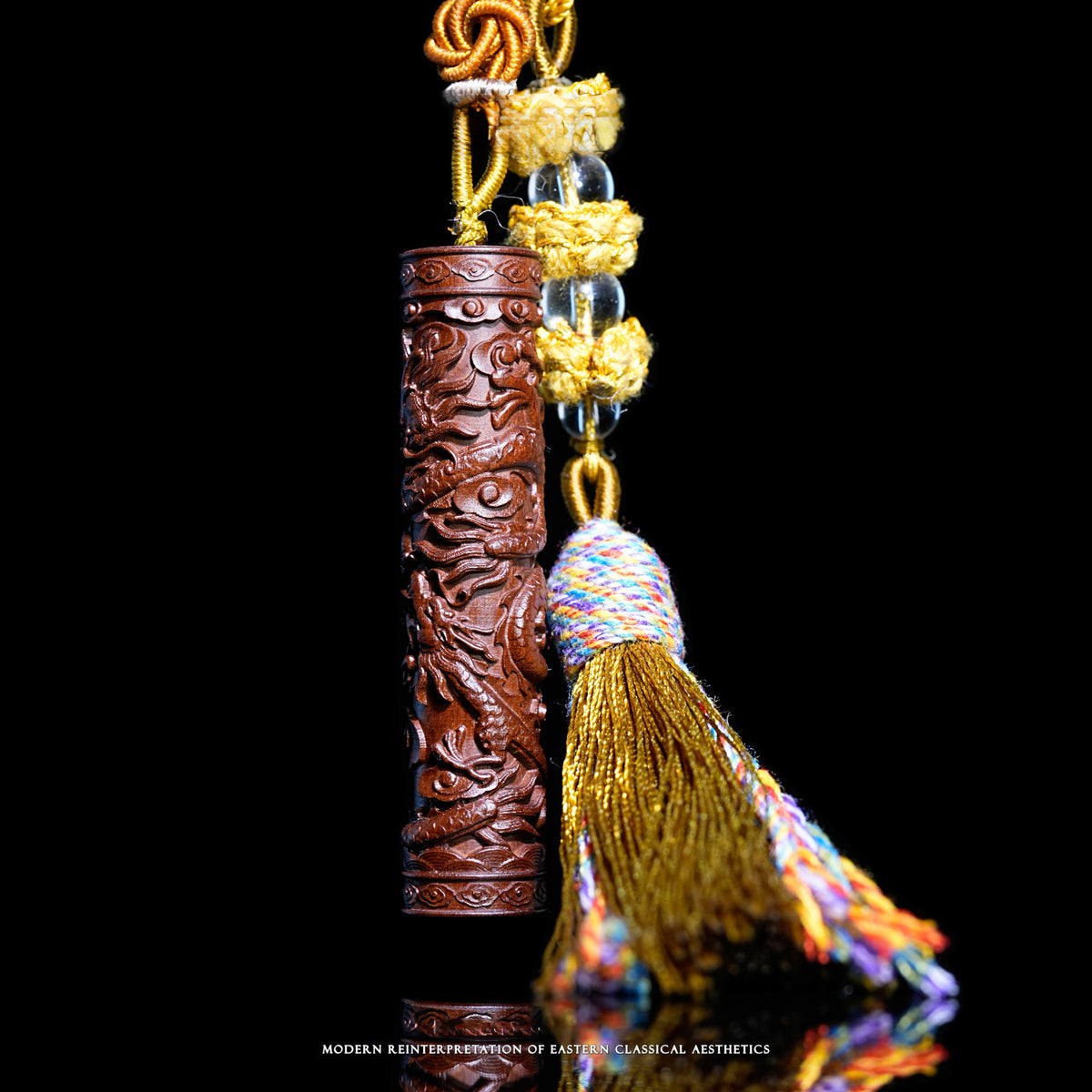 Three-dimensional wooden dragon pillar carving