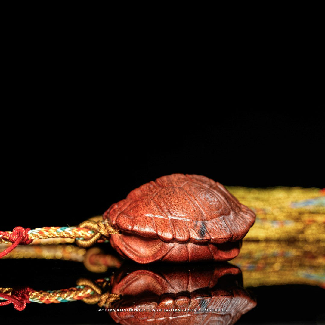 Three-dimensional wooden sculpture of Supreme Wealth and Prosperity